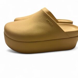 CROCS Tan Platform Clogs